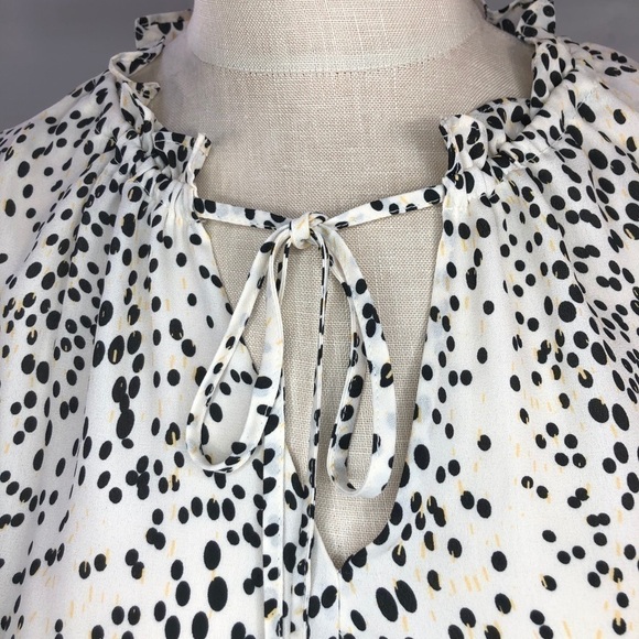 Max Studio Dot Tiered Sleeve Top Blouse Small S Flounce Feminine‎ - Picture 4 of 5